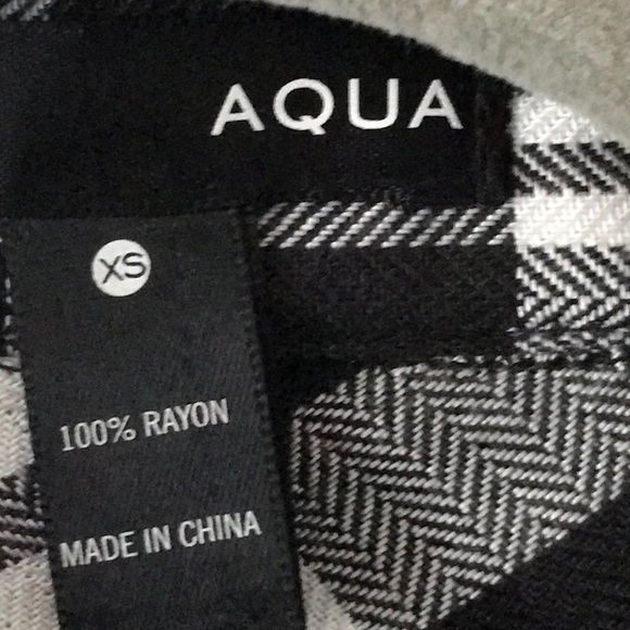 Fringed Cropped Woman’s Blouse Black White Plaid Button Up Top Size XSMALL - Picture 3 of 7